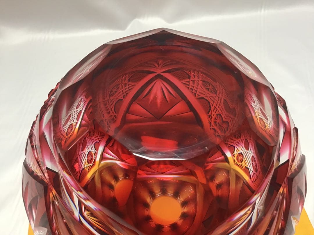 薩摩切子　大型丸花器　銘「晃玉」　薩摩ガラス工芸作　金赤　定価352,000円