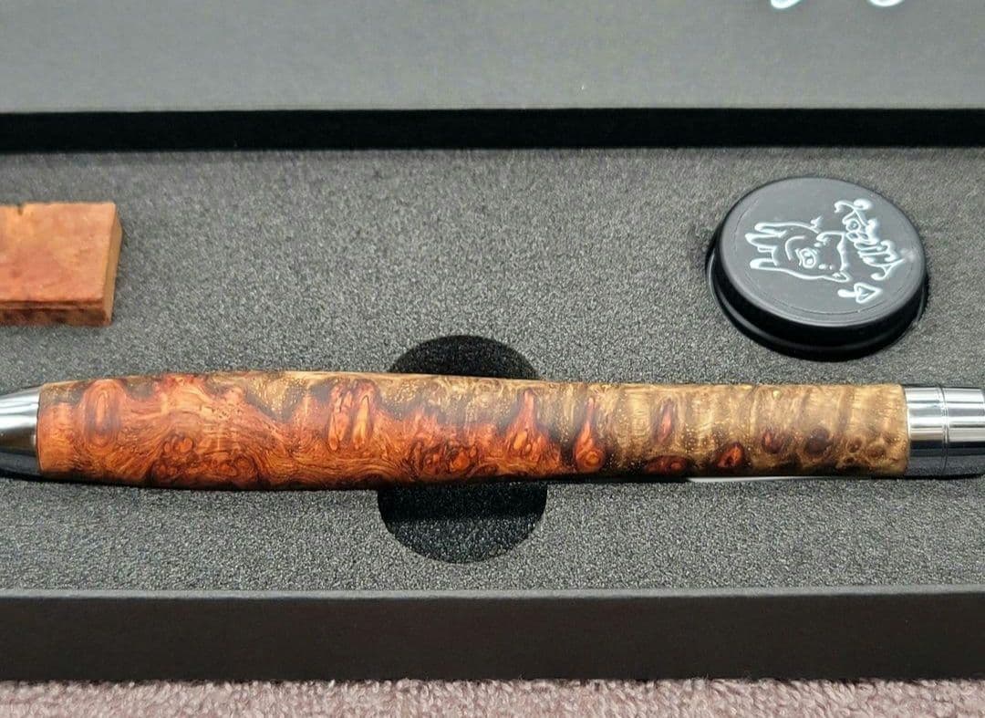 美品 こぶた工房　極上花梨瘤紅白　シャープペンシル0.5ミリ