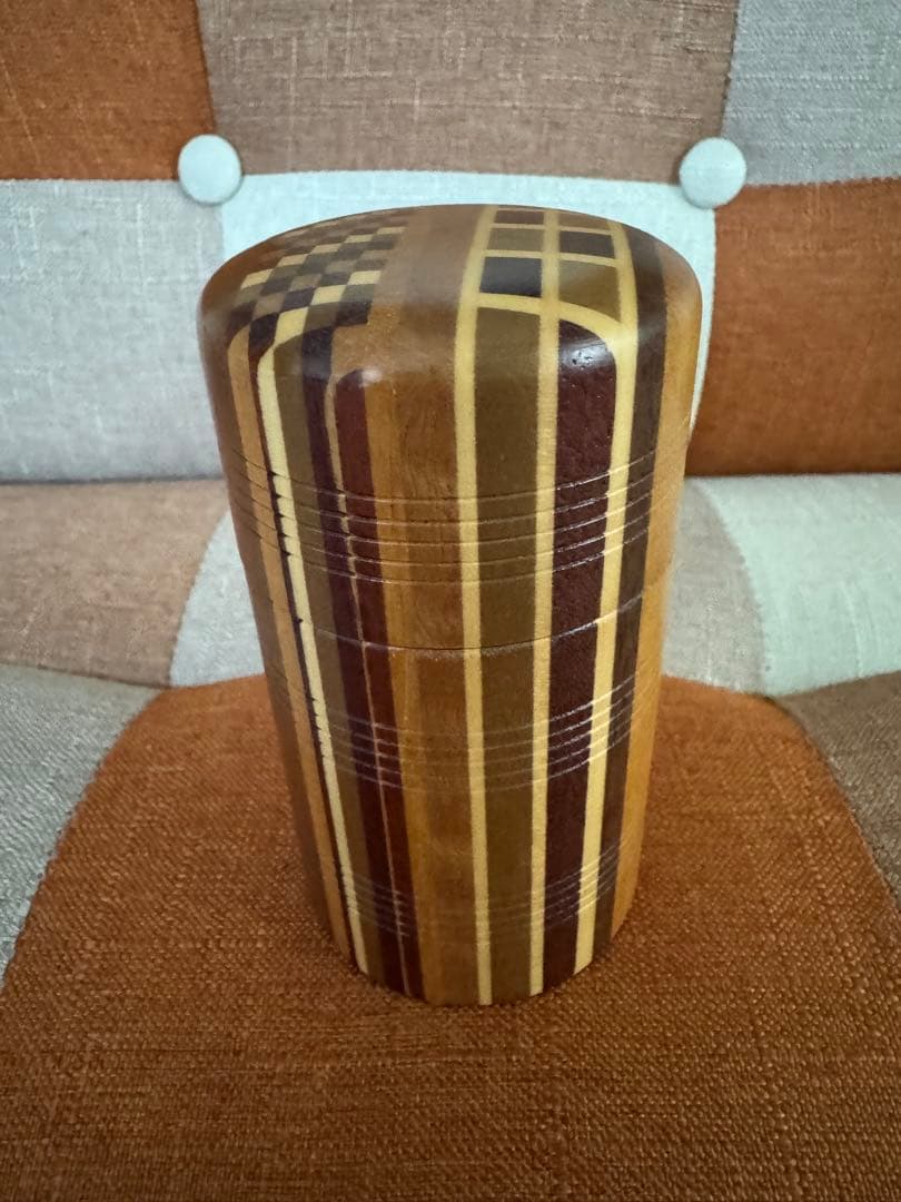 箱根寄木細工 ムク　円筒形茶筒　価格交渉お気軽に。