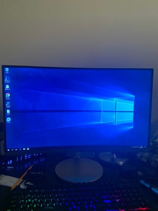 CPU LED Curved White Monitor 27 inches