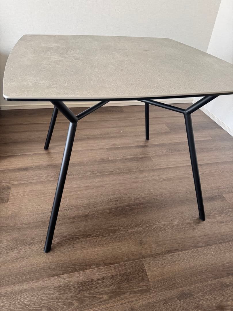 【4/21までお値下げ】美品ロウヤ90㎝ セラミックダイニングテーブル