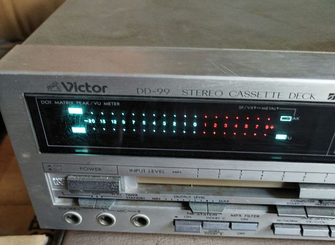ピクター DDー99 チューナーとカセットデッキ