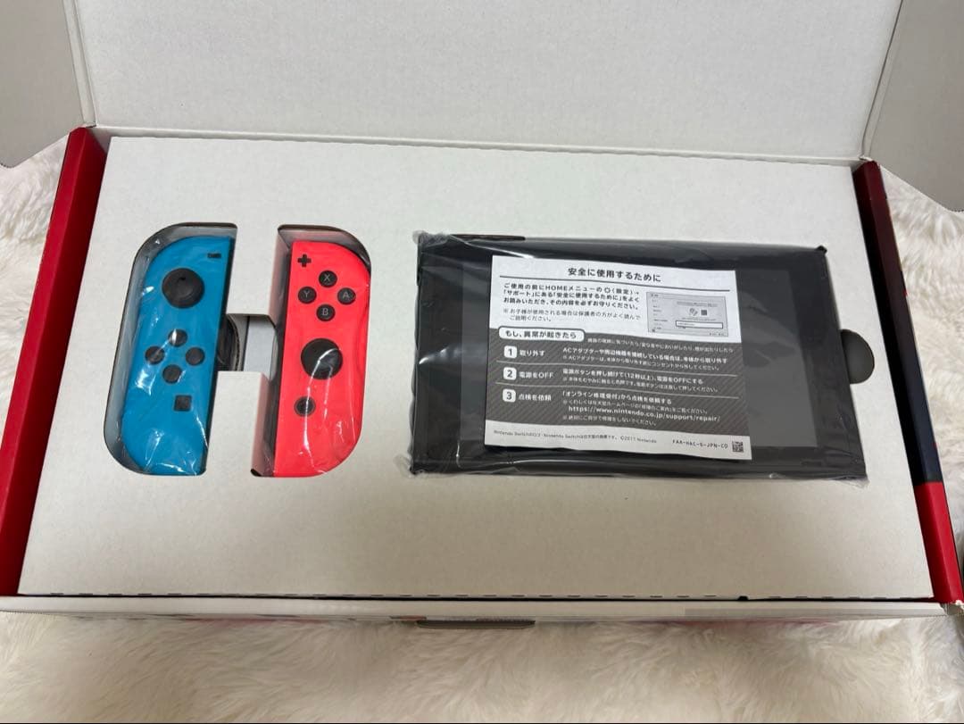 世*A様 Nintendo Switch 本体