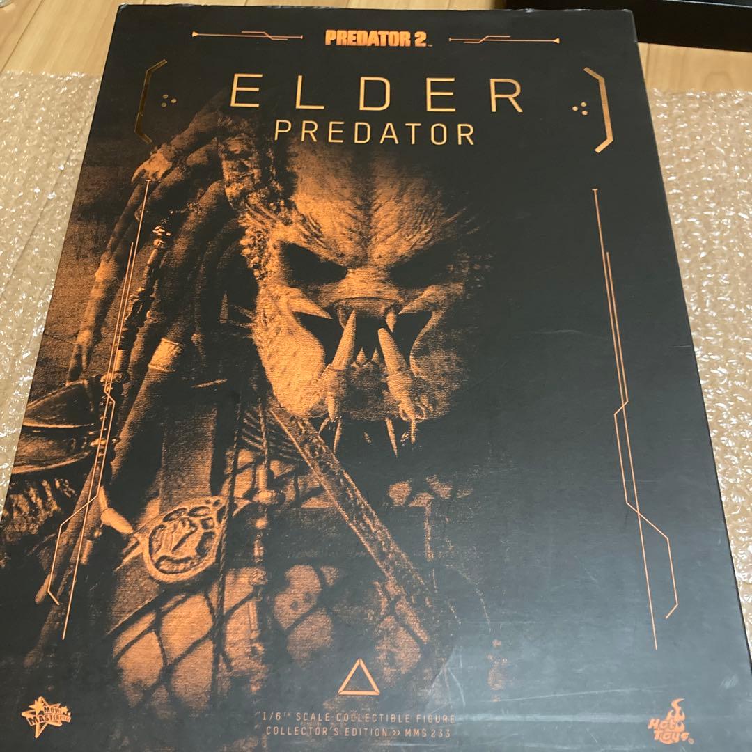 Elder Predator プレデター　hottoys ホットトイズ