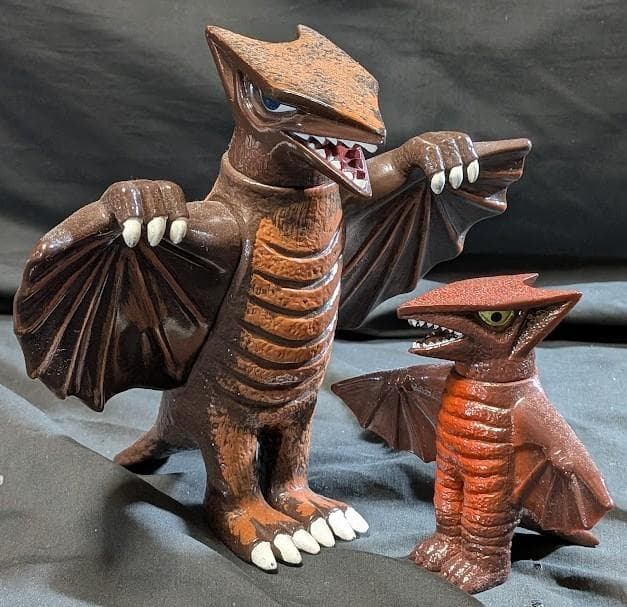 ギャオス 昭和ガメラ対戦怪獣（日東復刻）スタンダード＆ミドル ソフビフィギュア