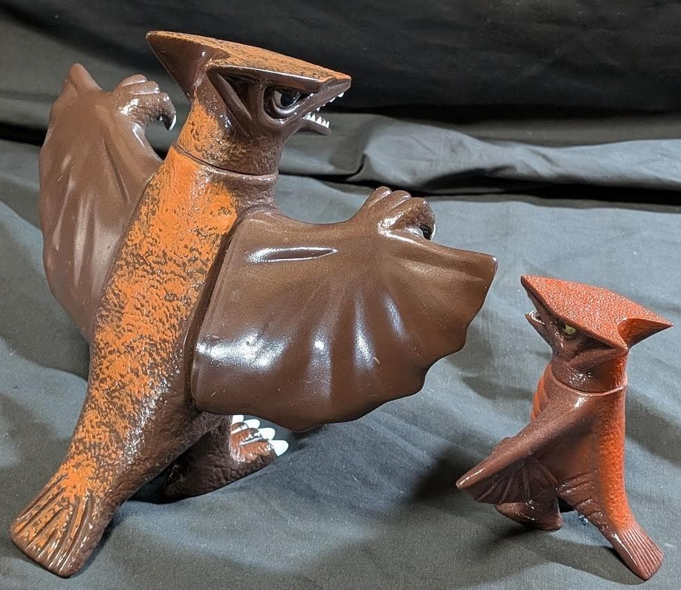 ギャオス 昭和ガメラ対戦怪獣（日東復刻）スタンダード＆ミドル ソフビフィギュア