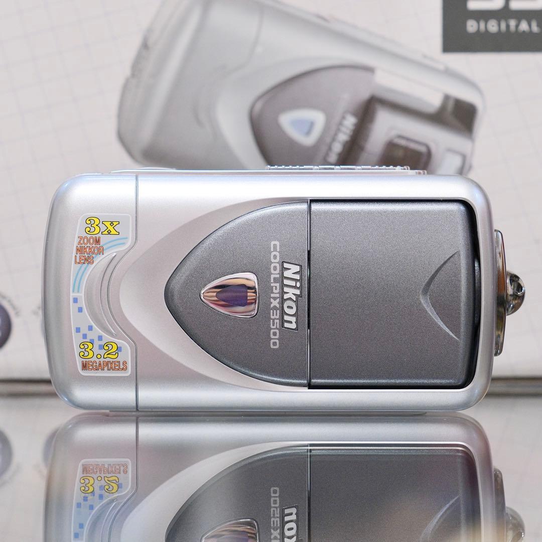 極美品 名機 動作品 平成レトロ Nikon COOLPIX E3500 自撮り
