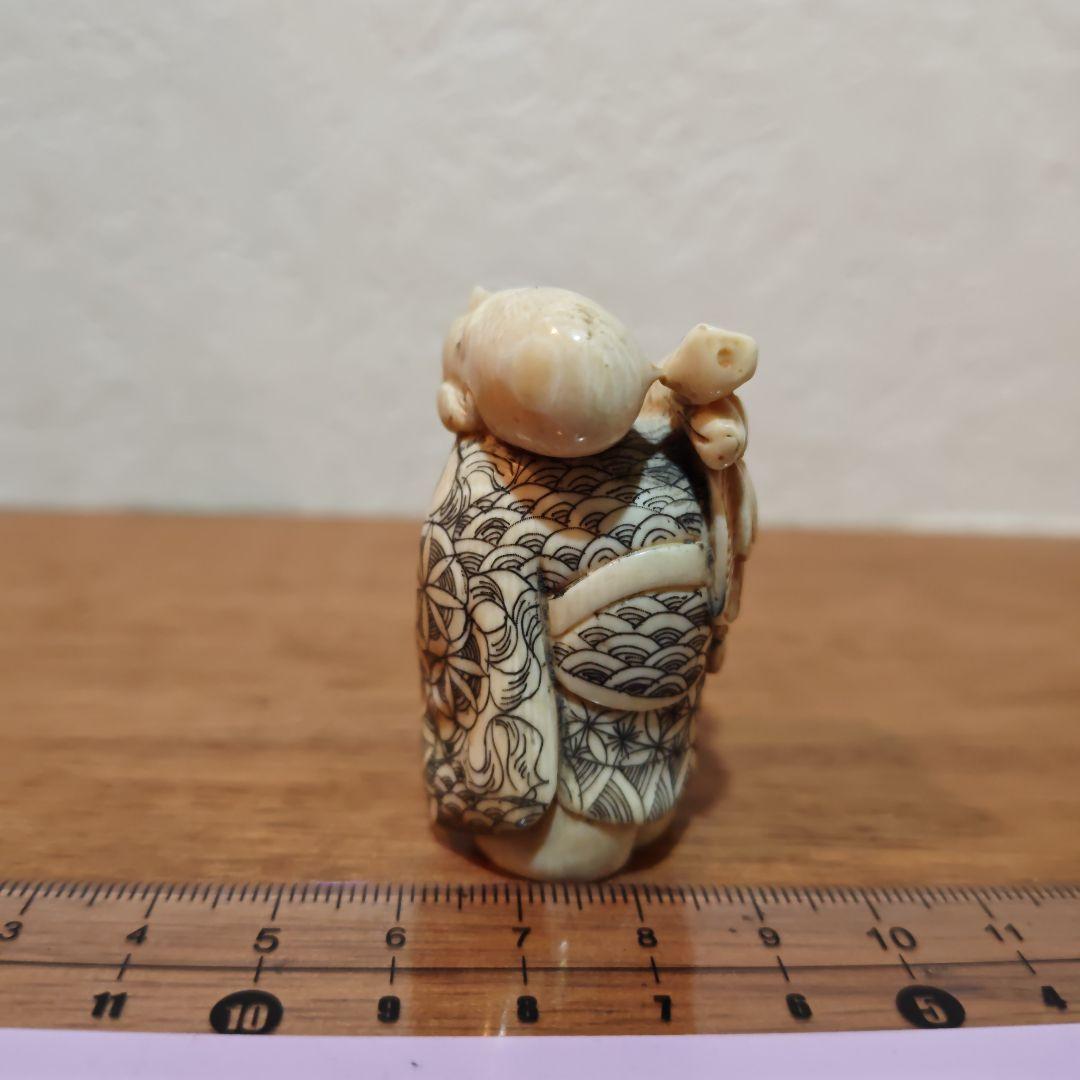 時代提物 七福神置根付 天然素材 在銘【福禄寿】高さ約5cm 重さ約37ｇ