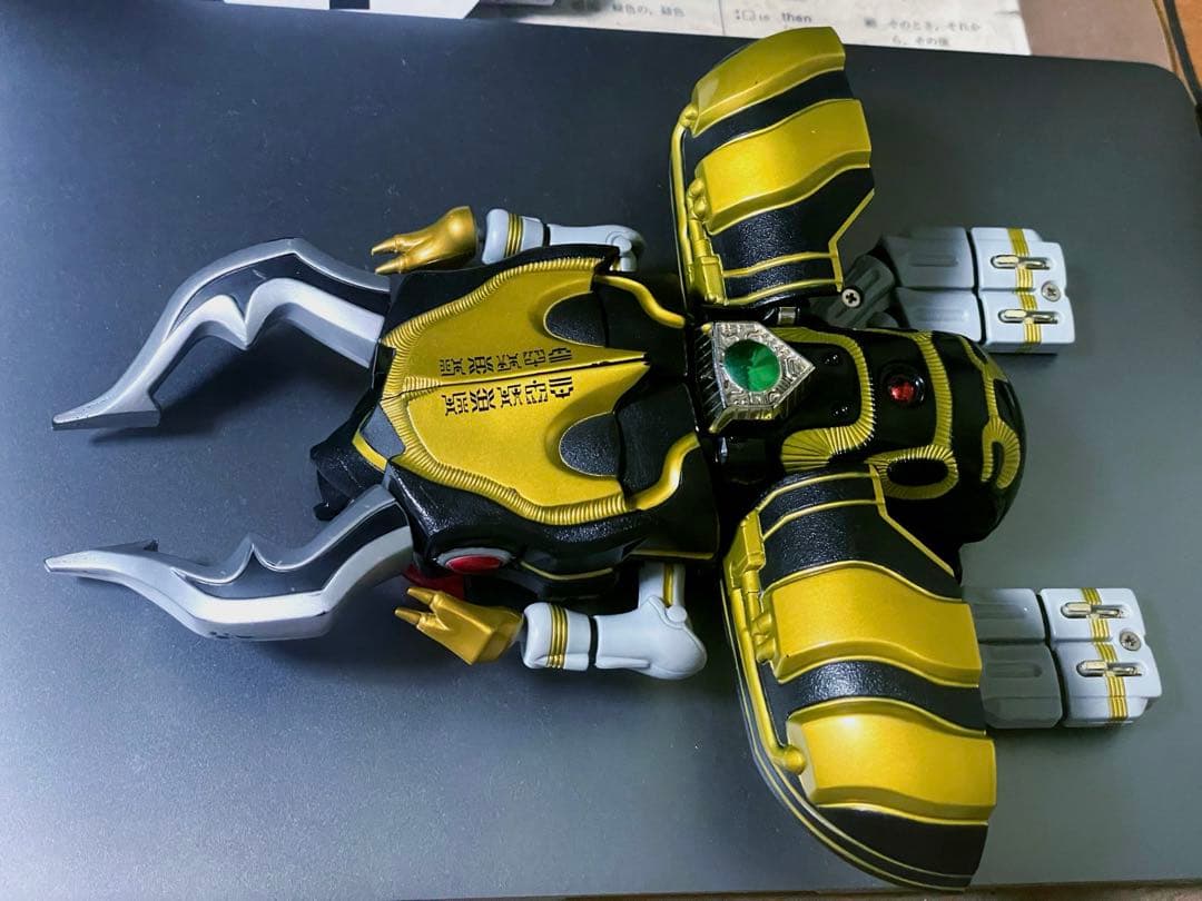 クウガ　ビートゴウラム　トライチェイサー2000