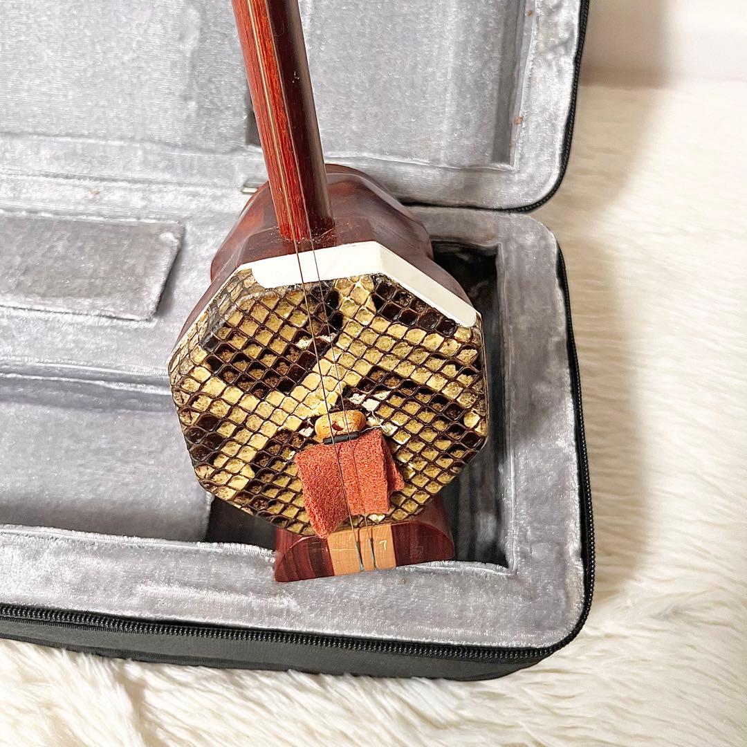 【正規証付】 二胡 弓松脂 ケース付 本蛇皮製