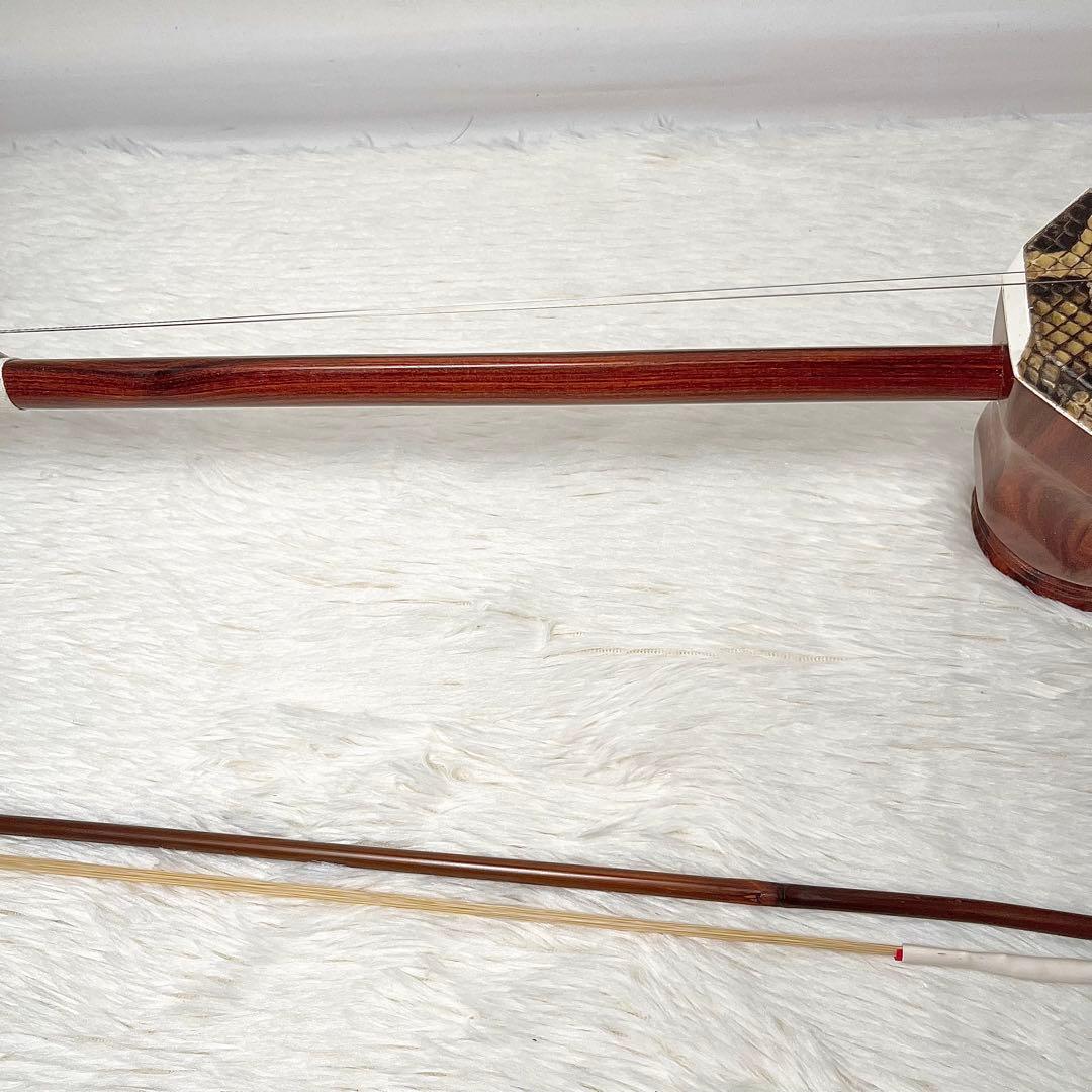 【正規証付】 二胡 弓松脂 ケース付 本蛇皮製