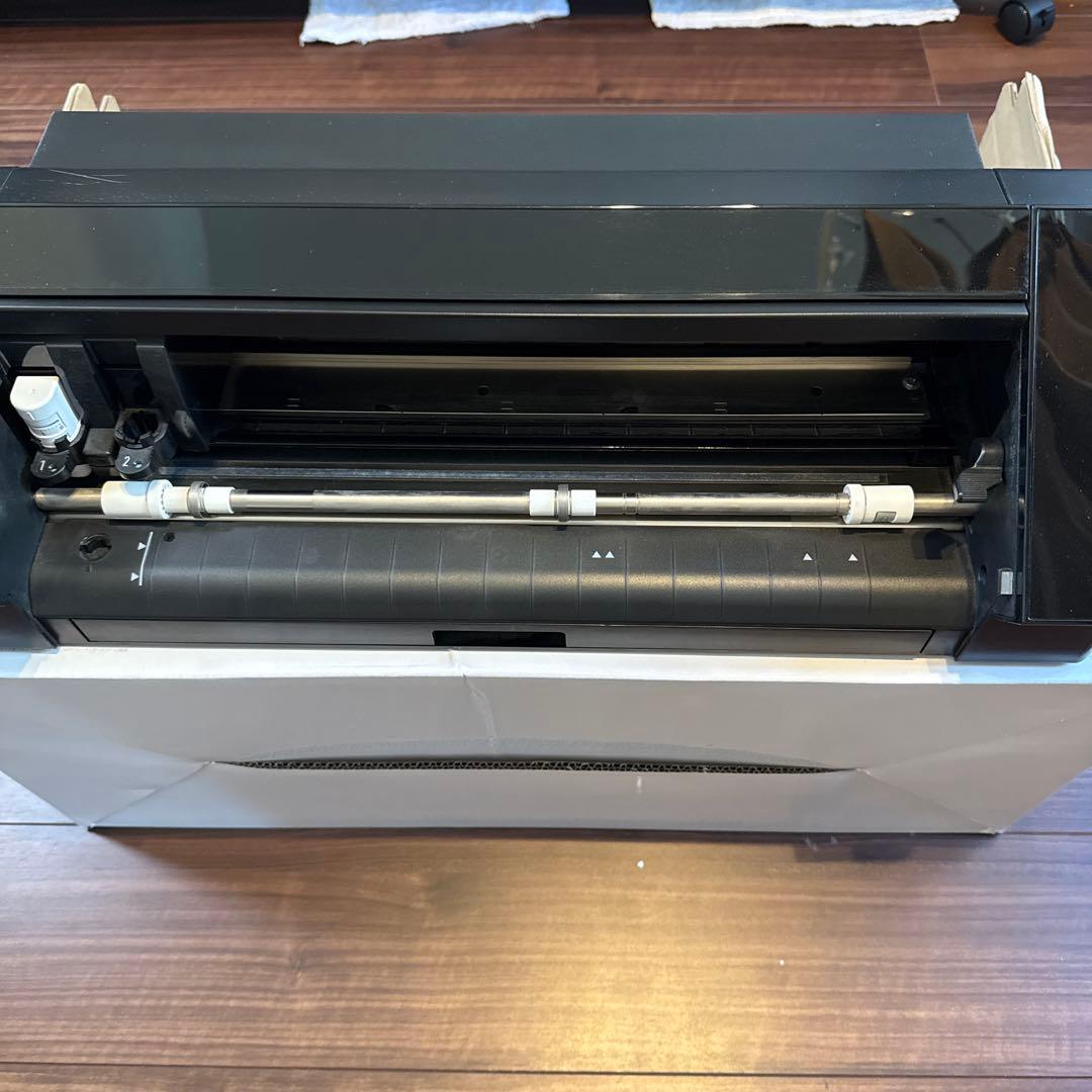 Silhouette CAMEO 4 カッティングマシン　ブラック