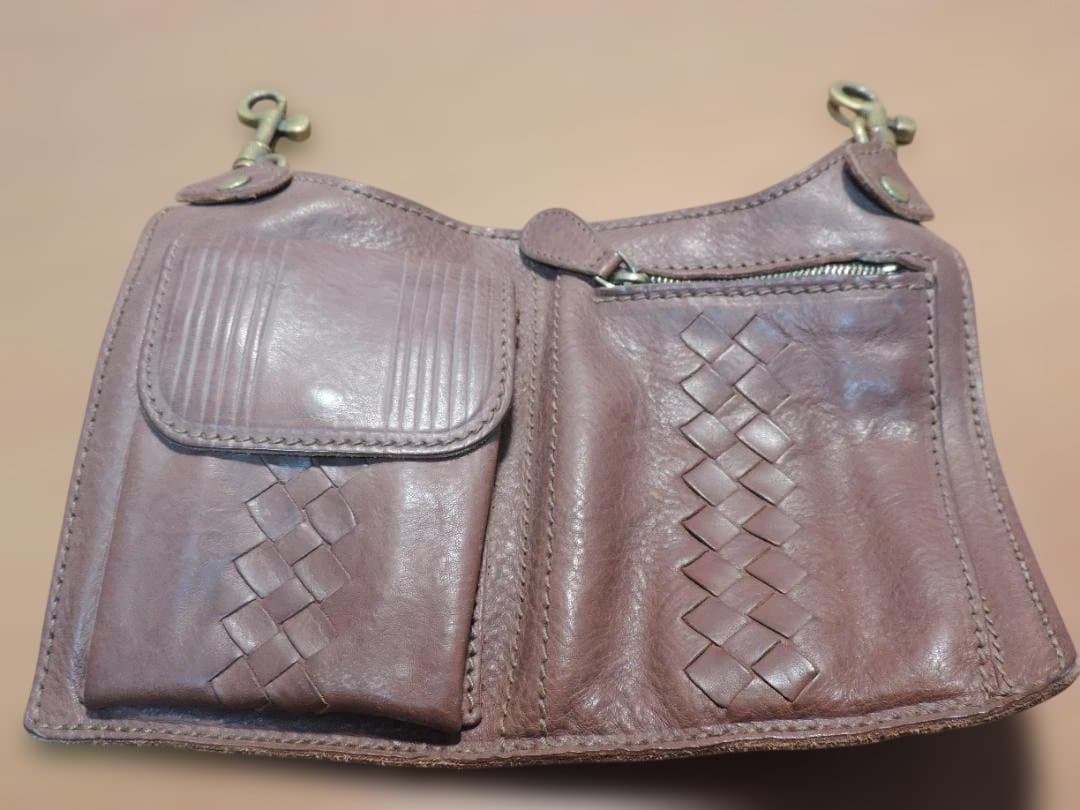 ボッテガヴェネタ　ヒップバッグ　ブラウンカラー　未使用品　405K☆