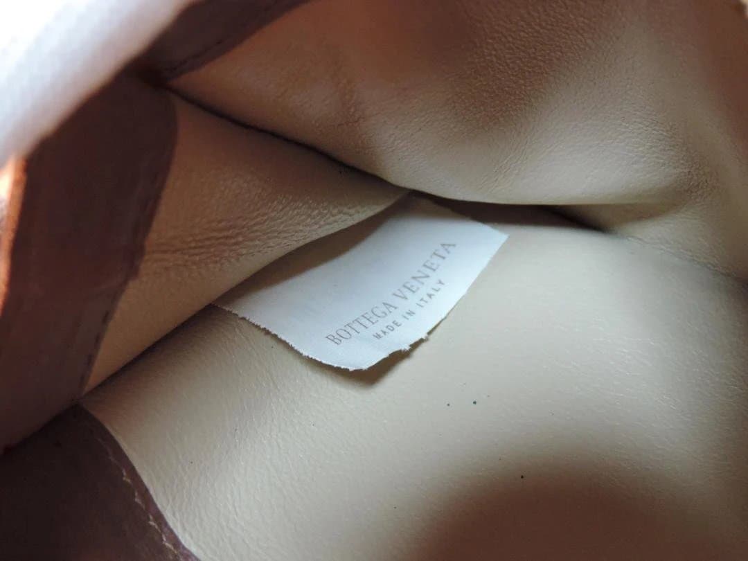 ボッテガヴェネタ　ヒップバッグ　ブラウンカラー　未使用品　405K☆