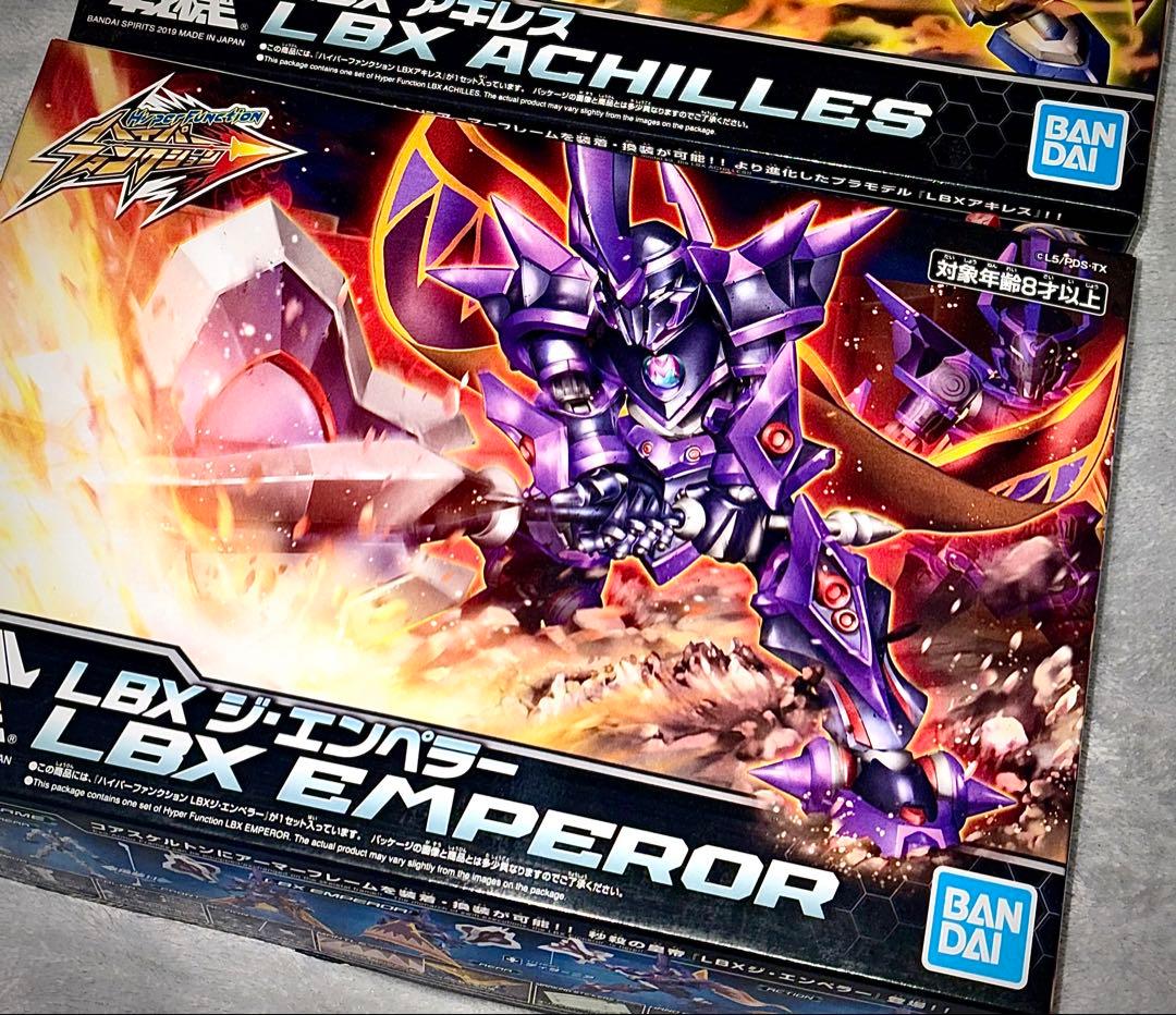 過度なお値下げ不可　ダンボール戦機　ハイパーファンクション　ジ・エンペラー　新品