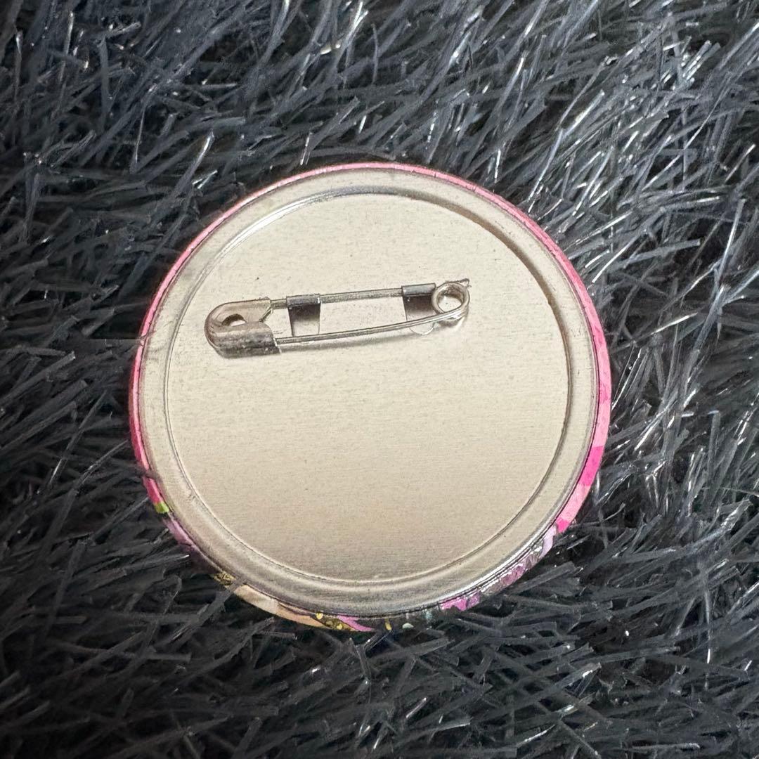 ✨ ジョジョ ✨ ラストサバイバー ジョルノ・ジョバァーナ 缶バッジ 美品