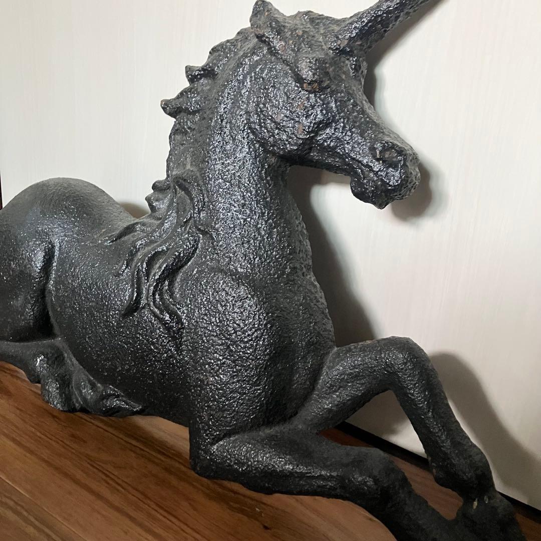 フランスアンティーク　ユニコーンのオブジェ　置物