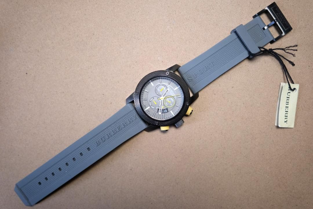 Burberry Sport グレー クロノグラフ 腕時計 （BU7713）