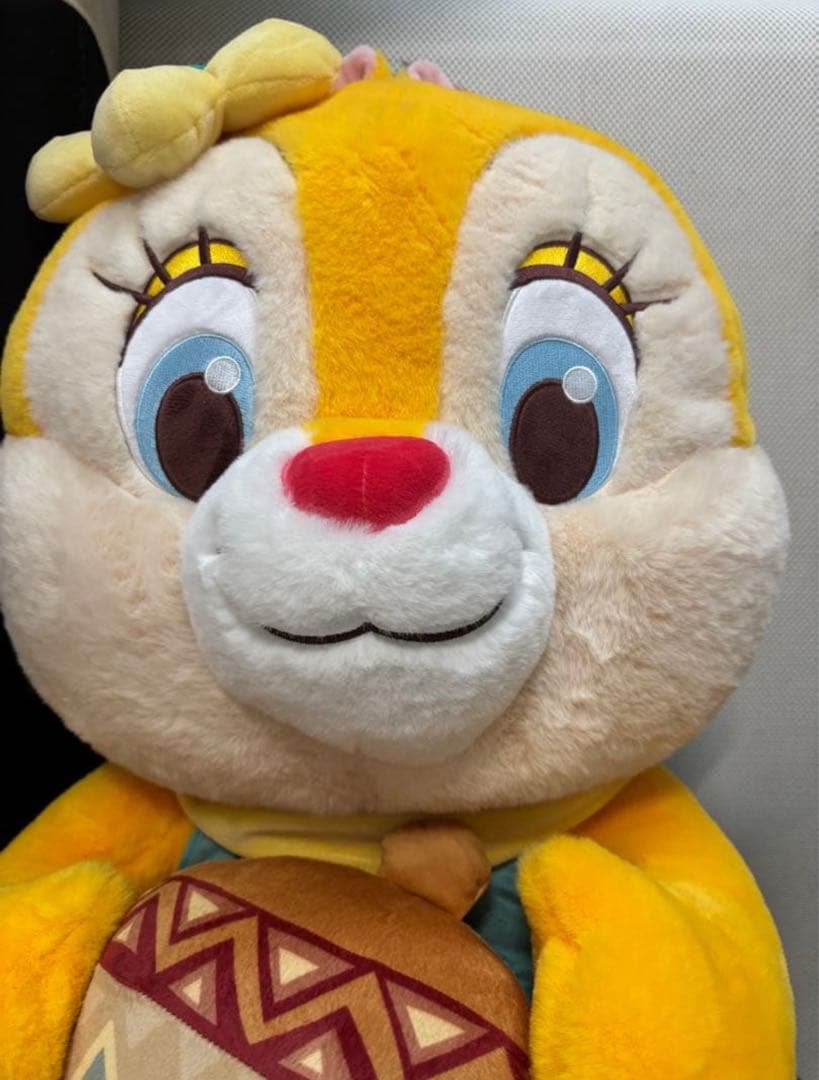 上海ディズニー　香港　クラリス　特大ぬいぐるみ　ぬいぐるみ　チップ　デール