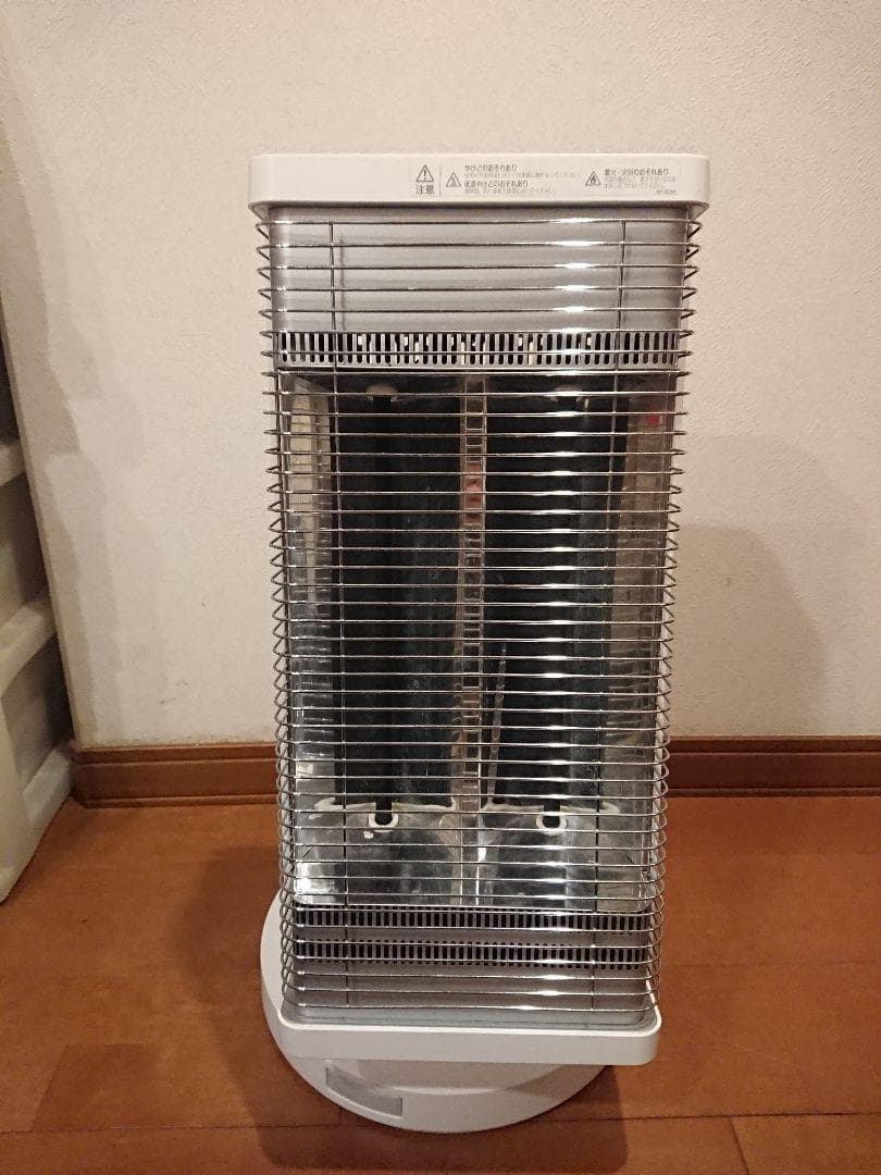 動確◎ DAIKIN ダイキン 遠赤外線暖房機 セラムヒートERFT11VS-W