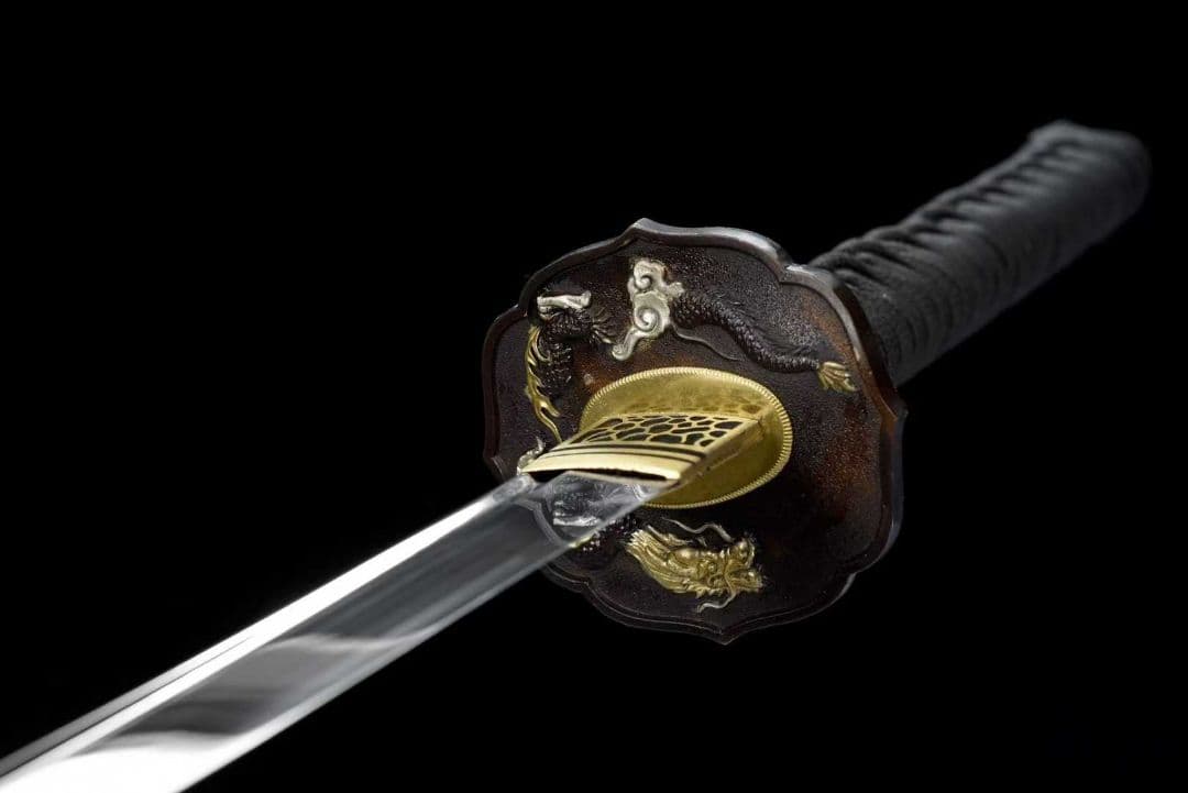 梟龍 古兵器 刀装具 日本刀　模造刀 居合刀 武士道 鑑賞用 美術刀 贈り物