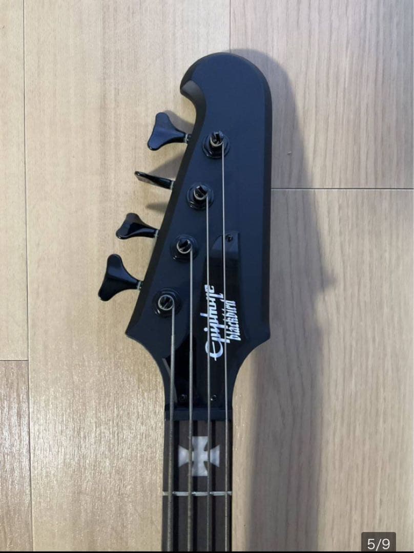 エピフォン　ブラックバードベース　モトリークルー　ニッキーシックス
