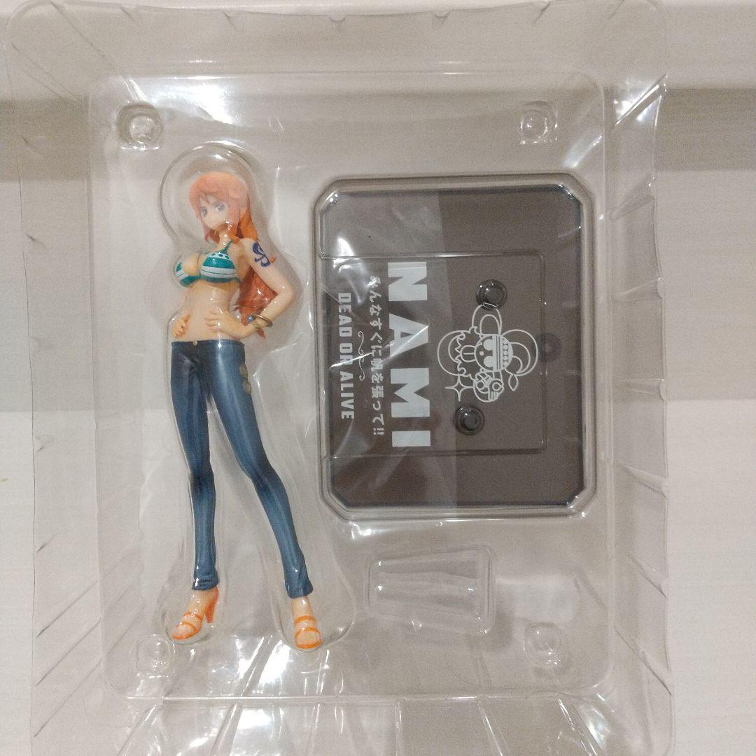 ワンピース　麦わらの一味　フィギュア セブンイレブン