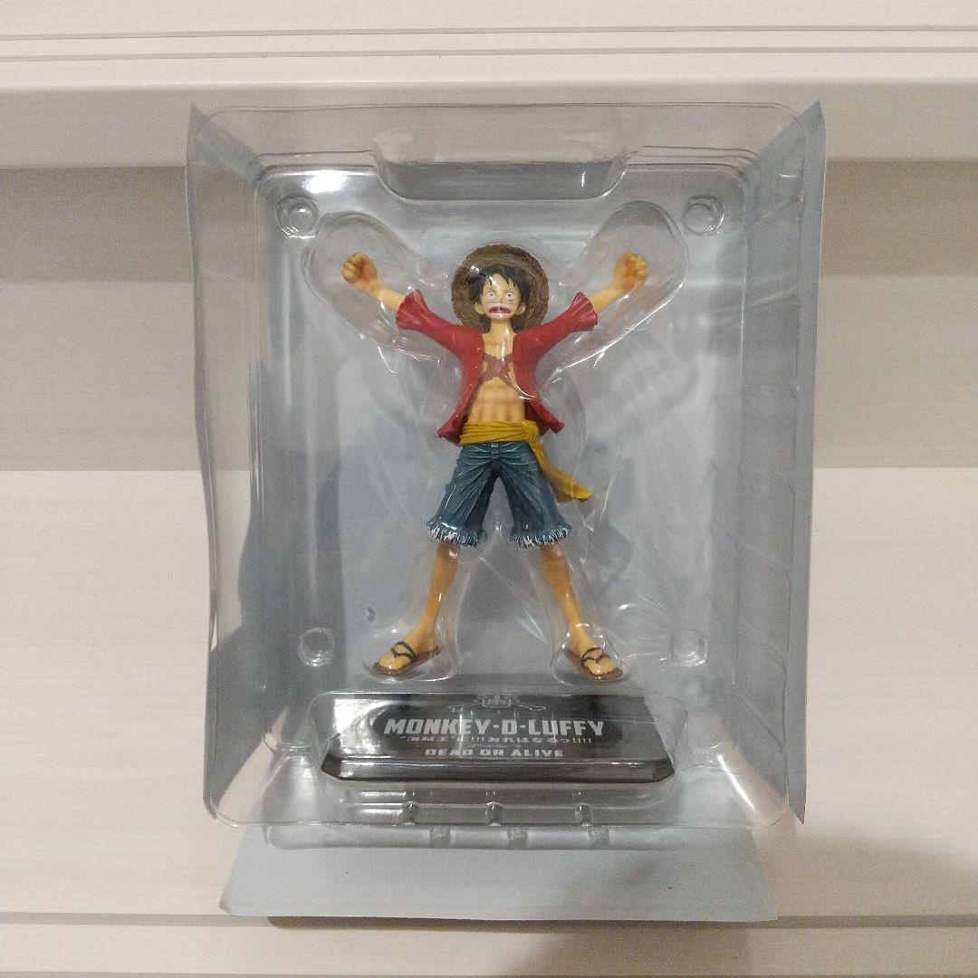 ワンピース　麦わらの一味　フィギュア セブンイレブン