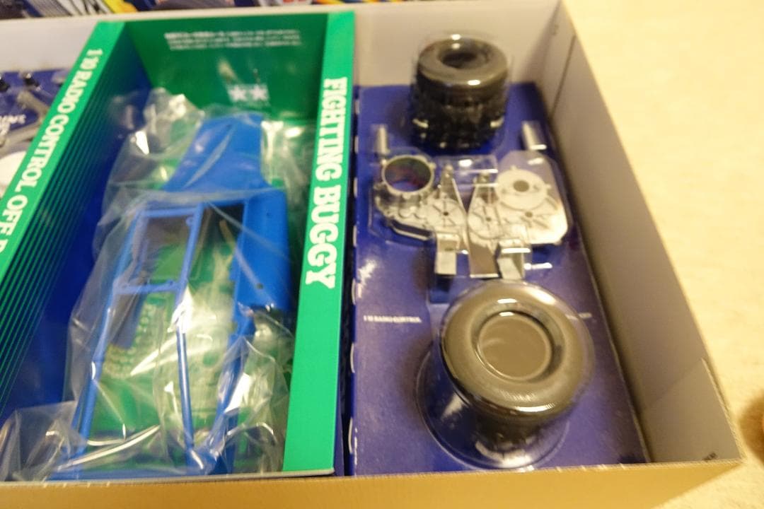 未使用品 タミヤ 47304 ファイティングバギー(2014)