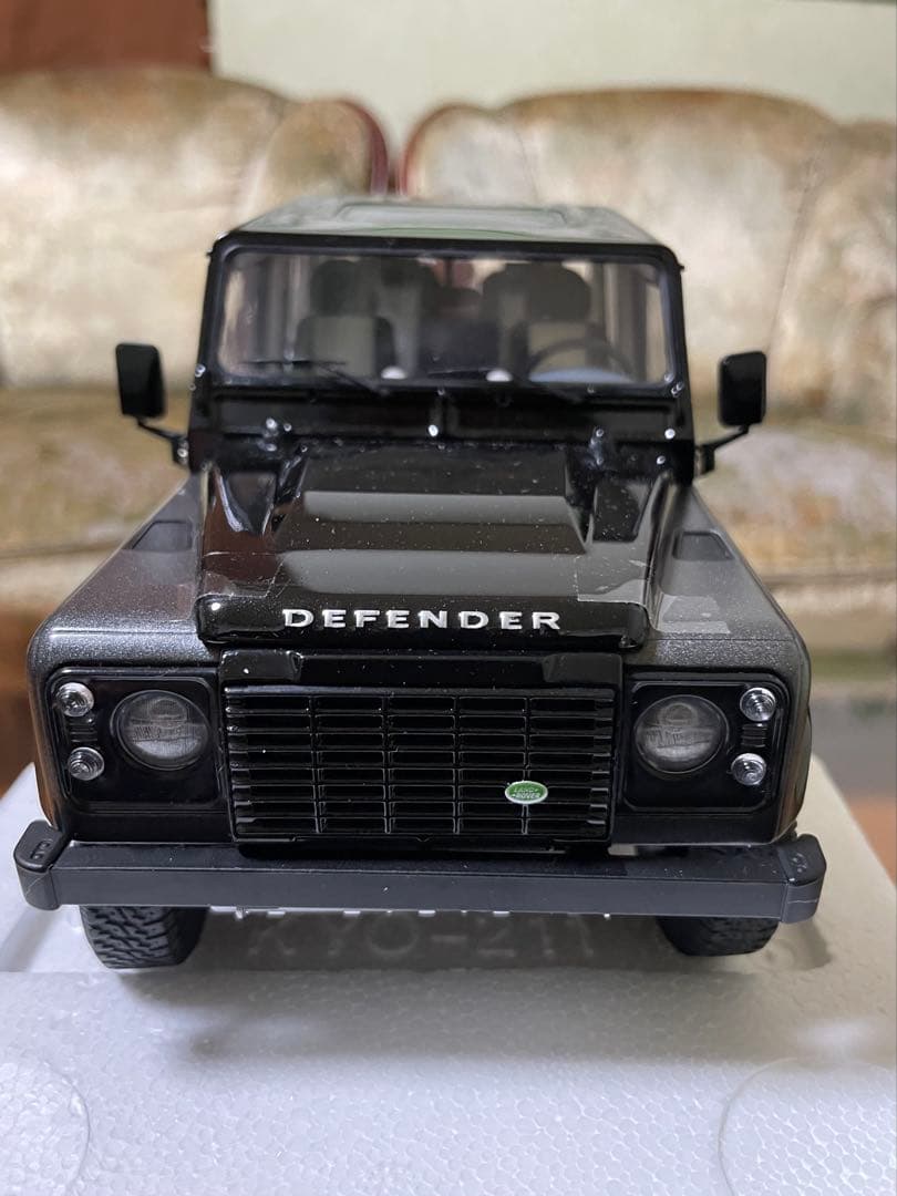 価格変更1/18 京商ランドローバー ディフェンダー90 オートバイオグラフィー