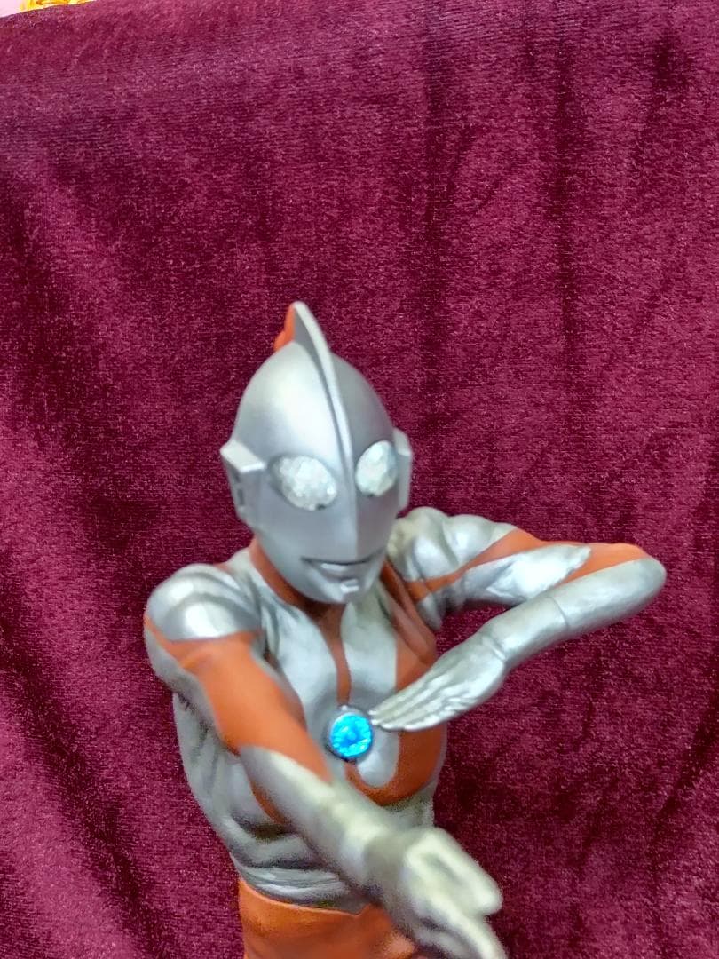 ウルトラマン CCP 発光ギミック付 Cタイプ　ウルトラスラッシュ　中古品