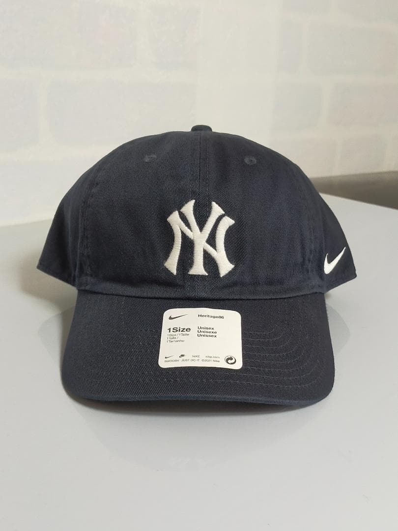 NIKE ニューヨーク・ヤンキース　Heritage86　ネイビー＆ホワイトロゴ