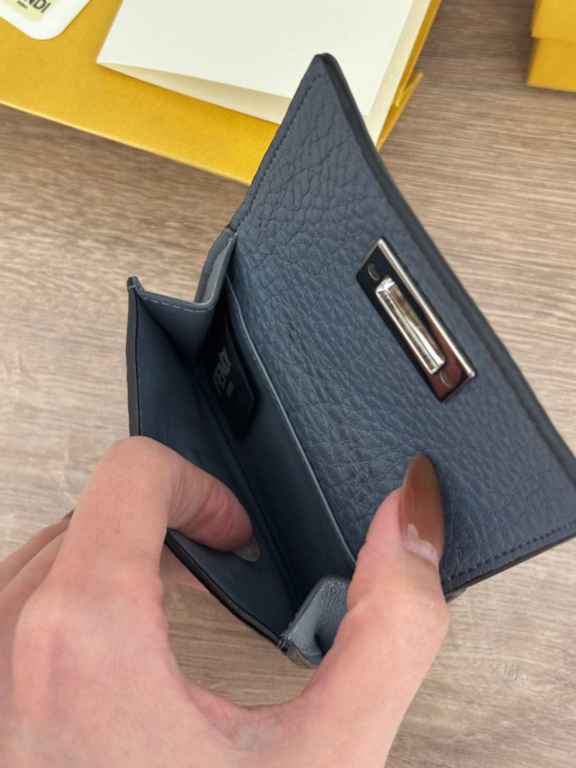 FENDI 三つ折り財布 ピーカブー　ブルー