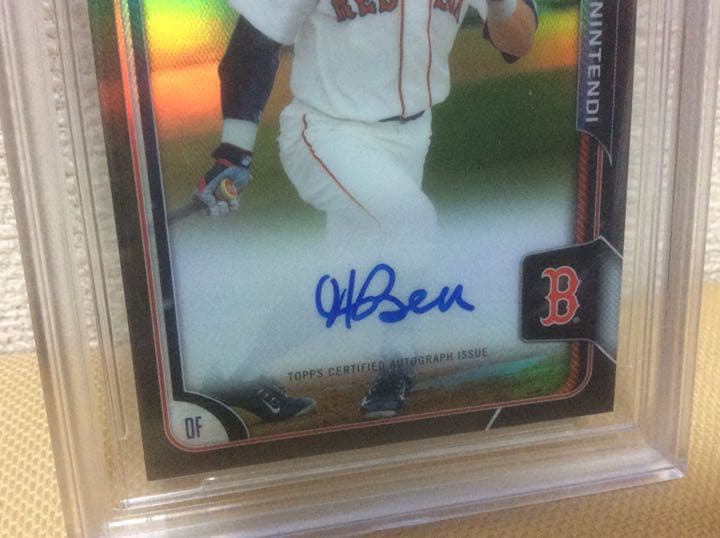 Andrew Benintendi ルーキー直書き直筆サインカード　35枚限定！