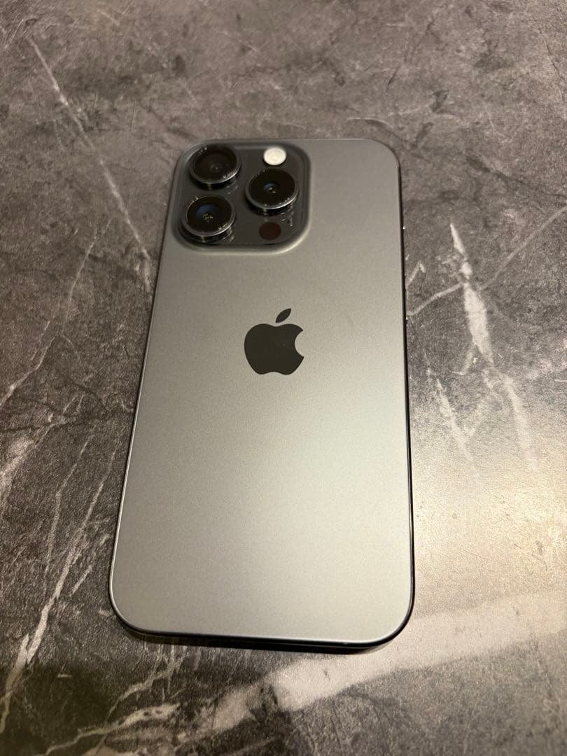 (美品) Apple iPhone 15 Pro ブラック+ケース2種、フィルム