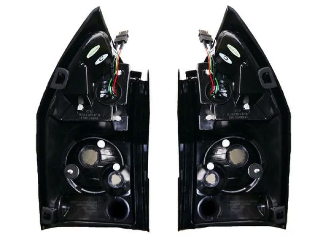 送料無料⭐︎ダッジ マグナム LED スモーク コンビ テール ランプ 左右セット