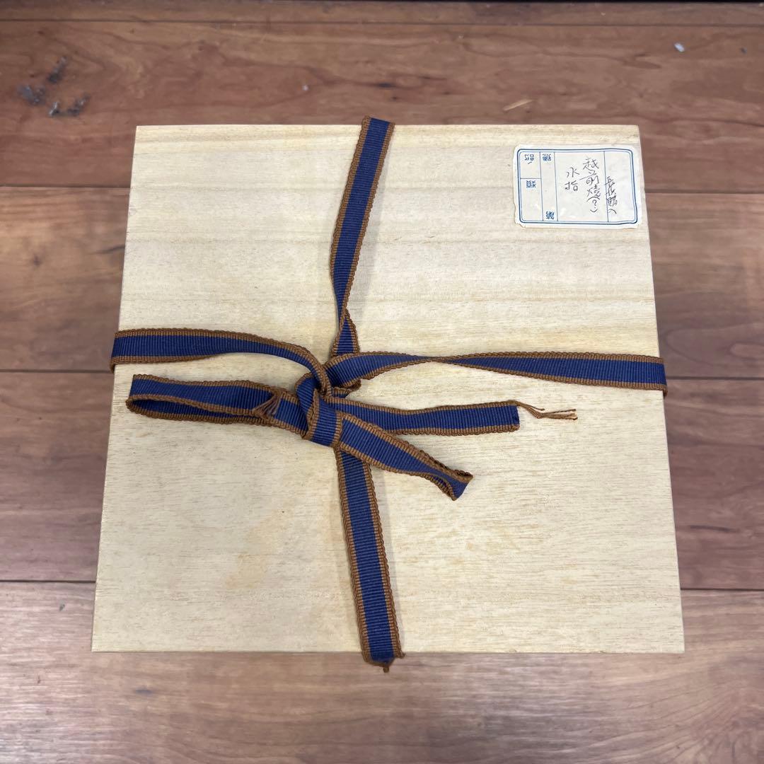 陶製花模様壺 木箱付き