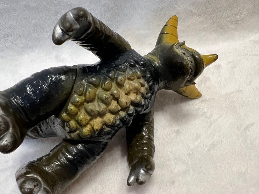 【ソフビ】ウルトラマンシリーズ 怪獣 パチ ゴモラ風