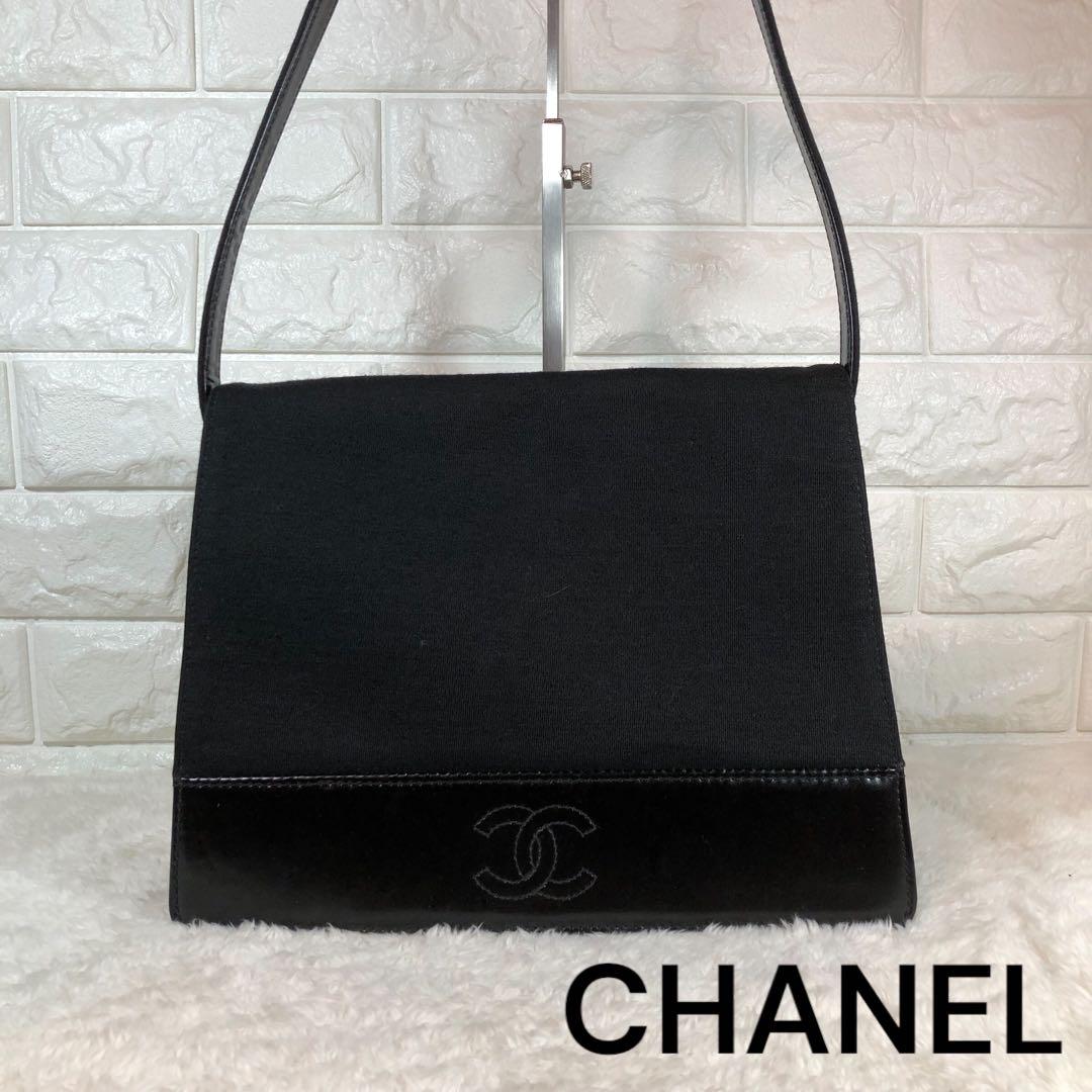 CHANEL シャネル ショルダーバッグ ココマーク エナメル ワンショルダー