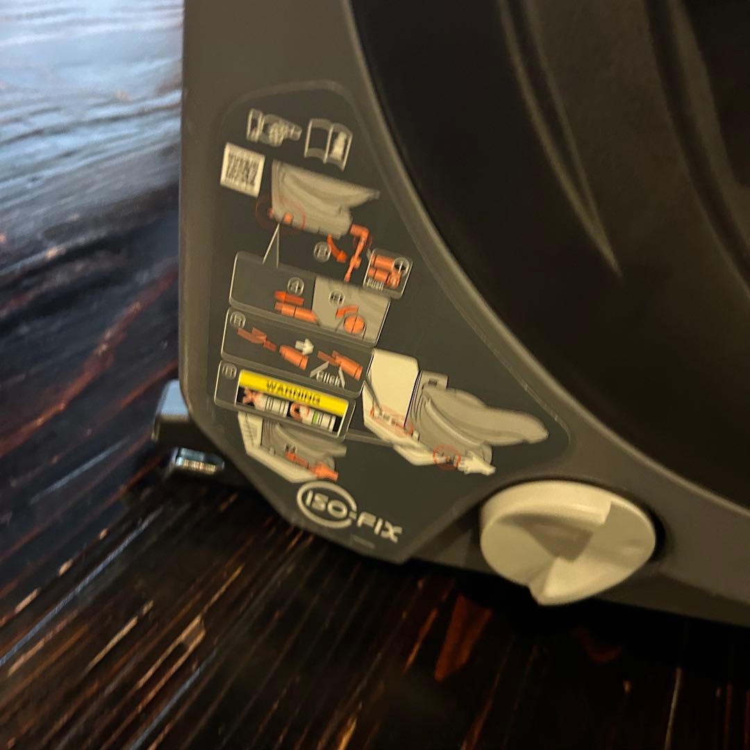 【極美品】 Combi クルムーヴ スマート ISOFIX エッグショック