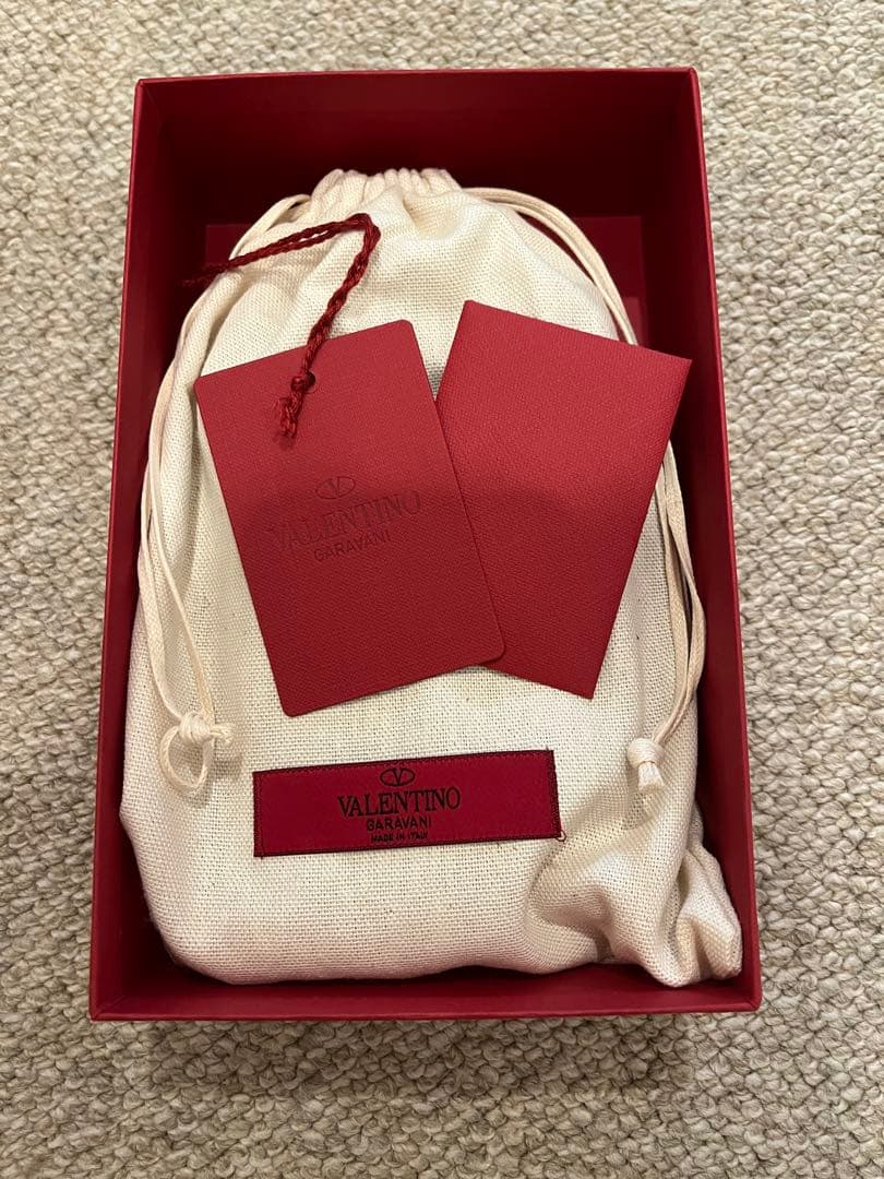 【超美品】VALENTINO ロックスタッズスパイク　ミニバッグ