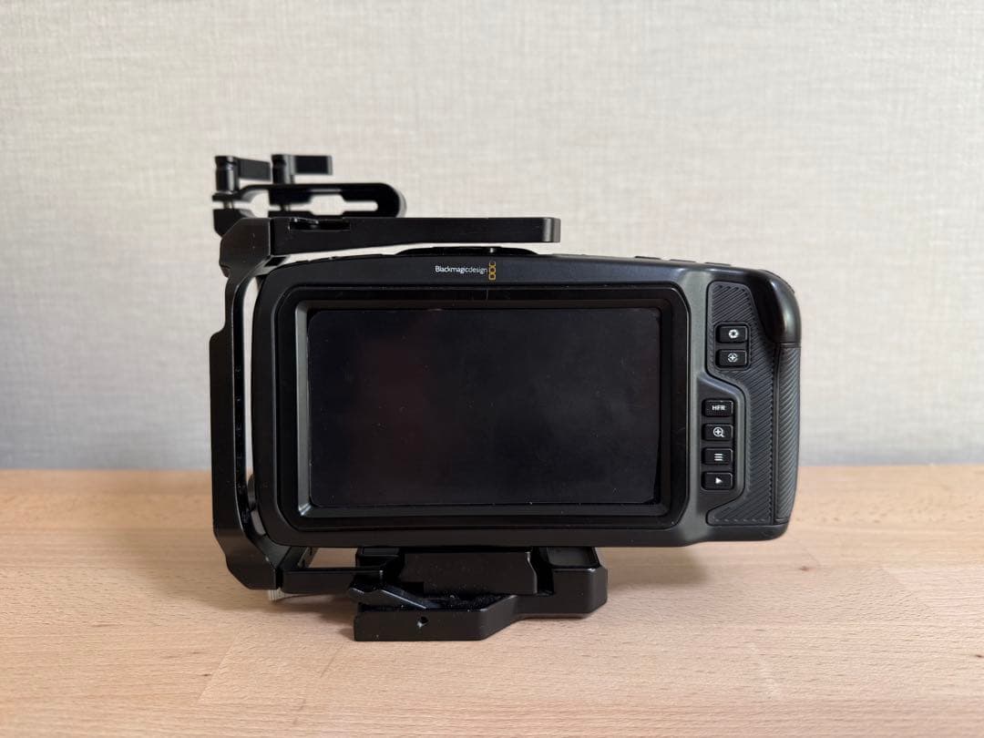 BMD - BMPCC4K 本体 ＋Smallrig ケージ バッテリーセット