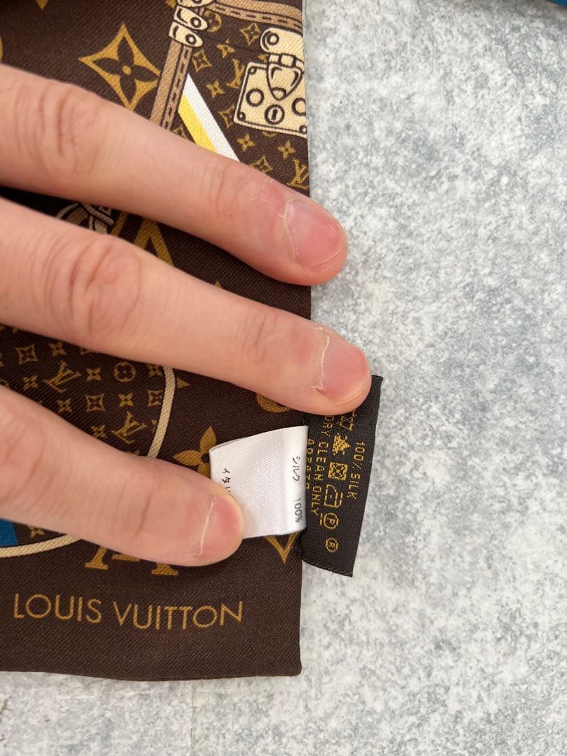 LOUIS VUITTON モノグラム バンダナ