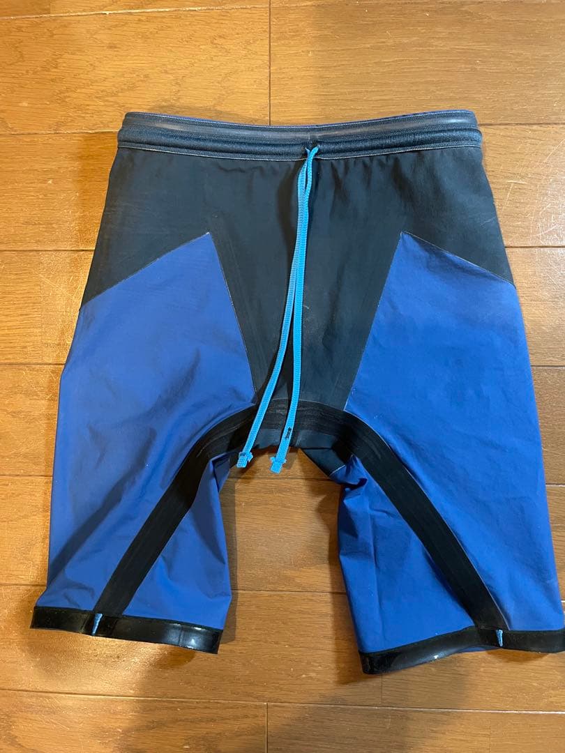 ARENA アリーナ 競泳水着 メンズ アクアフォース ストーム SSS MF