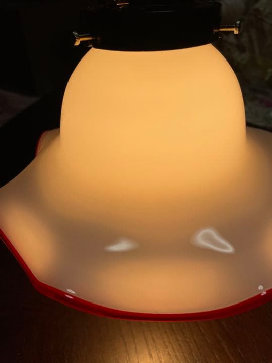 アンティーク　フリル乳白色ランプシェード　電気傘