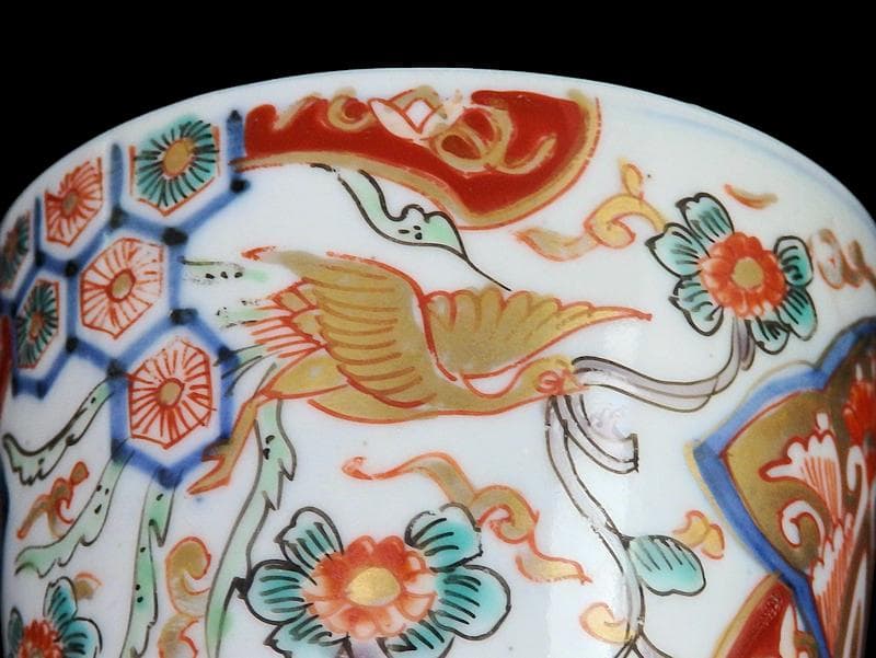 古伊万里　花に七宝紋　菊花四方襷紋に鳳凰の図　蕎麦猪口　E209AS-CXg