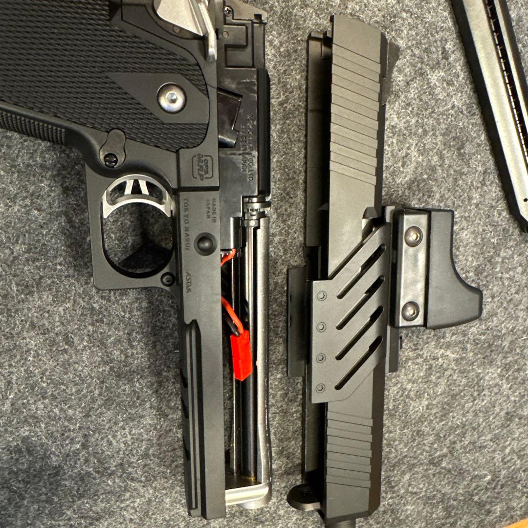 東京マルイ　ハイキャパE【拡張マガジン＆サイト付き】