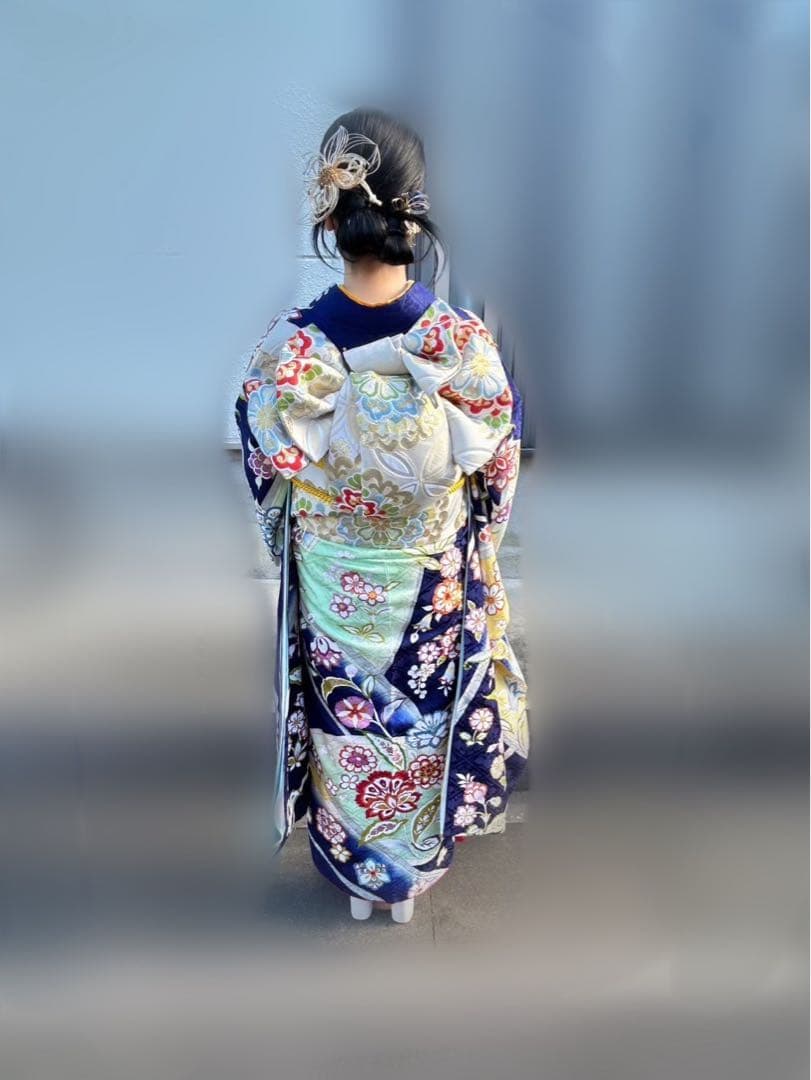 華やかな花柄振袖（紺色・黄色）　振袖　成人式　フルセット