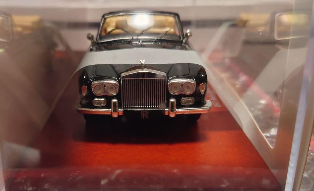 ミニカー 1971 Rolls-Royce Corniche Convertible