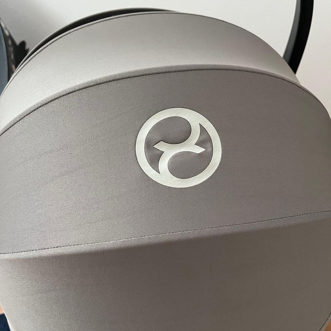 cybex クラウド Z i-sizeサイベックス ベビーシート